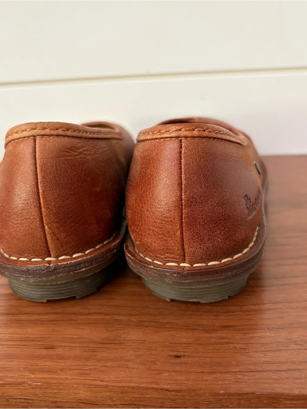 Vintage Dr. Martens Brown Leather Ballet Flats Shoes Sz 5 Slip Ons Classic Boho - Picture 8 of 9